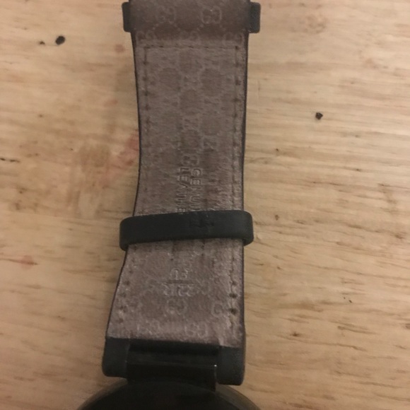 Gucci unisex watch